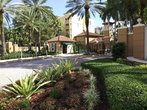 Aventura FL 33180
