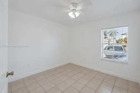 957 NW 132nd Avenue W Miami FL 33182