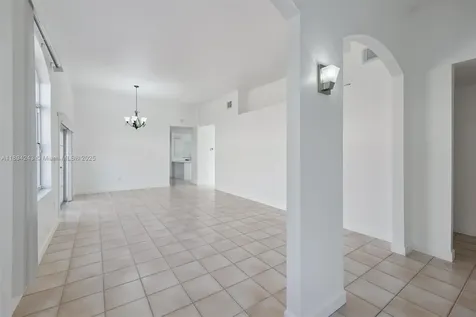 957 NW 132nd Avenue W Miami FL 33182