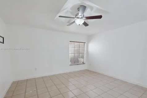957 NW 132nd Avenue W Miami FL 33182