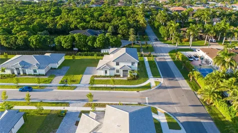 13203 SW 188th Terrace Miami FL 33177