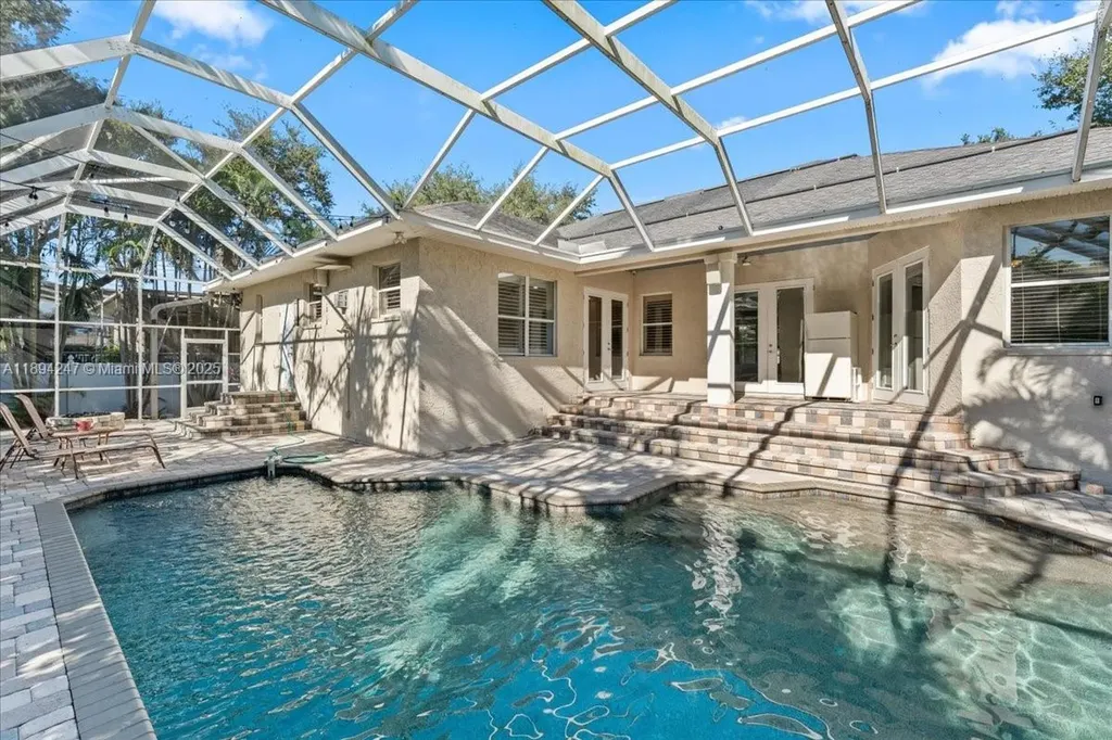 2706 Skimmer Point Drive S Gulfport St Petersburg FL 33707