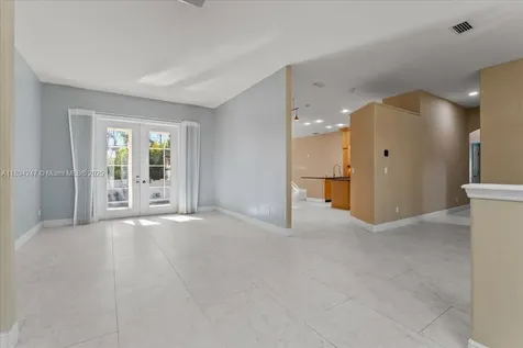 2706 Skimmer Point Drive S Gulfport St Petersburg FL 33707