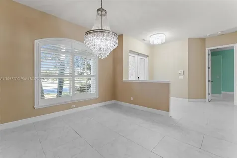 2706 Skimmer Point Drive S Gulfport St Petersburg FL 33707