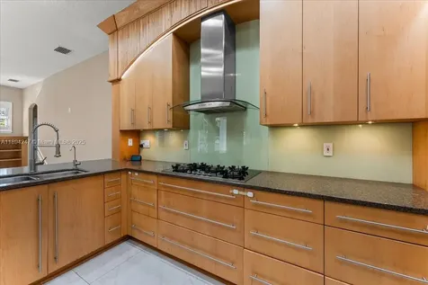2706 Skimmer Point Drive S Gulfport St Petersburg FL 33707