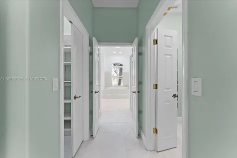 2706 Skimmer Point Drive S Gulfport St Petersburg FL 33707
