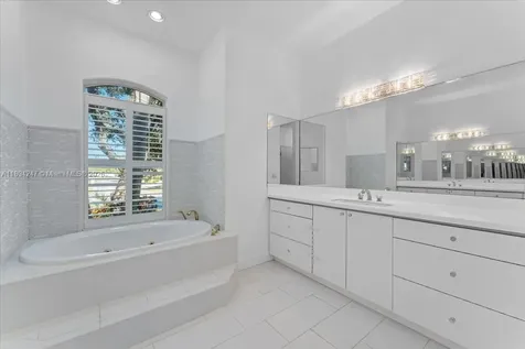 2706 Skimmer Point Drive S Gulfport St Petersburg FL 33707