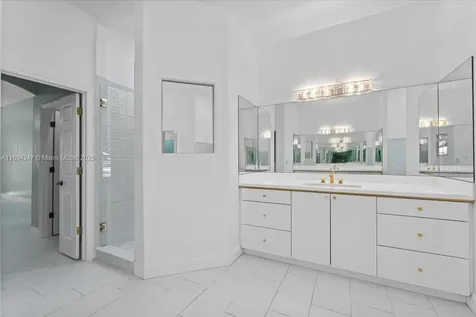 2706 Skimmer Point Drive S Gulfport St Petersburg FL 33707