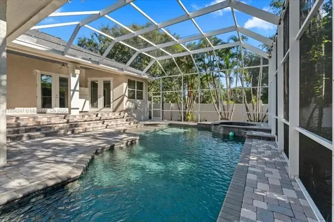 2706 Skimmer Point Drive S Gulfport St Petersburg FL 33707