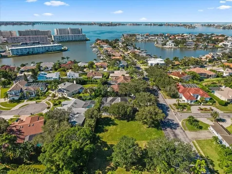 2706 Skimmer Point Drive S Gulfport St Petersburg FL 33707