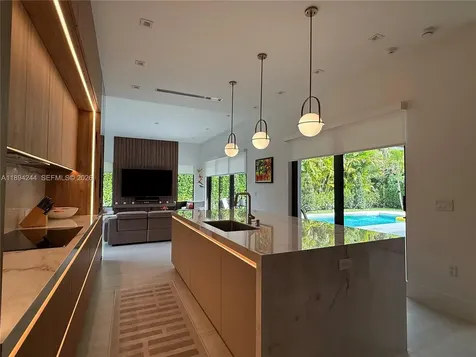 1515 Urbino Coral Gables FL 33146