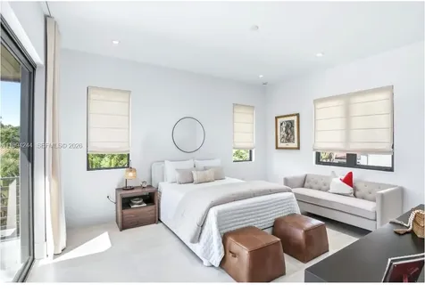 1515 Urbino Coral Gables FL 33146