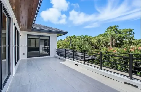 1515 Urbino Coral Gables FL 33146