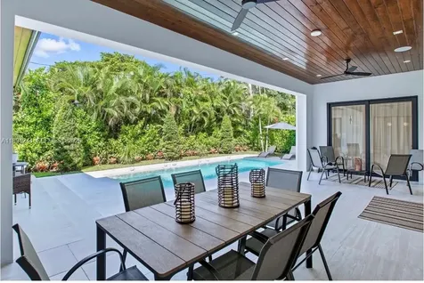 1515 Urbino Coral Gables FL 33146