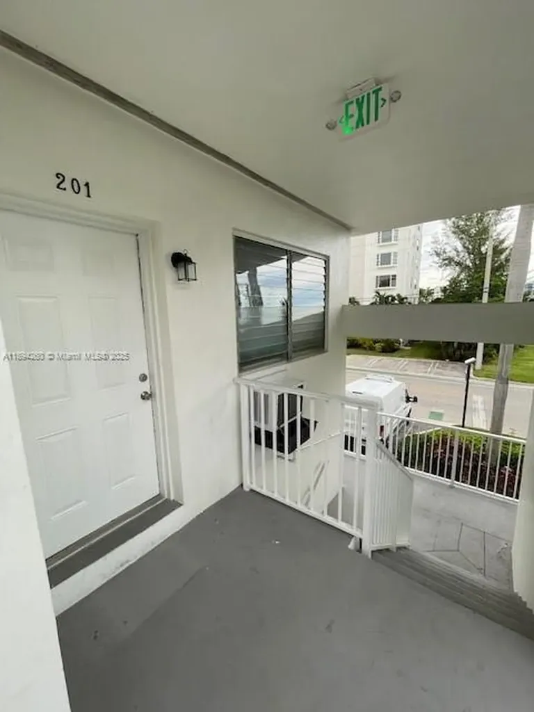 9300 E Bay Harbor Drive Bay Harbor Islands FL 33154
