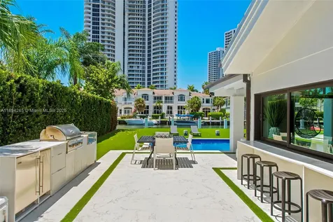 207 Holiday Drive Hallandale Beach FL 33009