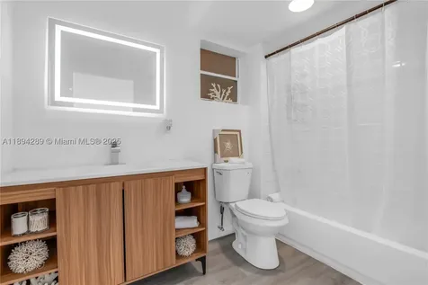 16400 NE 17th Avenue North Miami Beach FL 33162