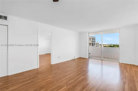 16400 NE 17th Avenue North Miami Beach FL 33162
