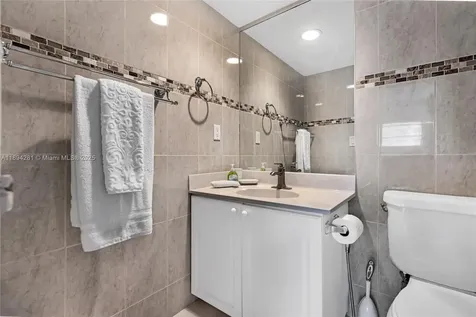 3901 S Ocean Drive Hollywood FL 33019