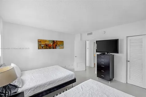 3901 S Ocean Drive Hollywood FL 33019
