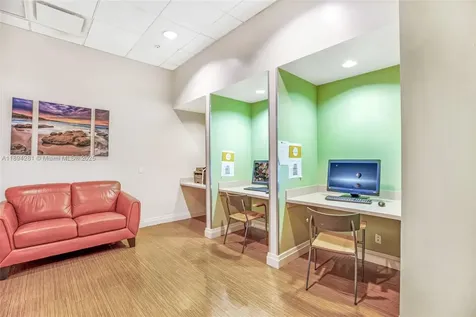 3901 S Ocean Drive Hollywood FL 33019