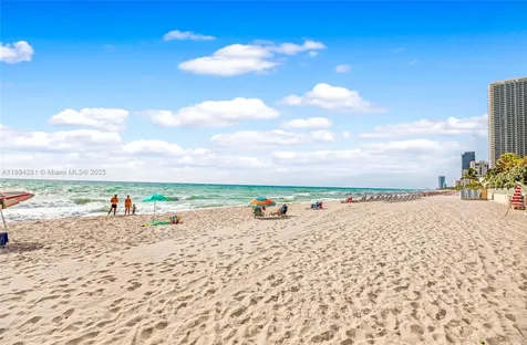 3901 S Ocean Drive Hollywood FL 33019
