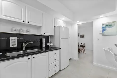 3901 S Ocean Drive Hollywood FL 33019