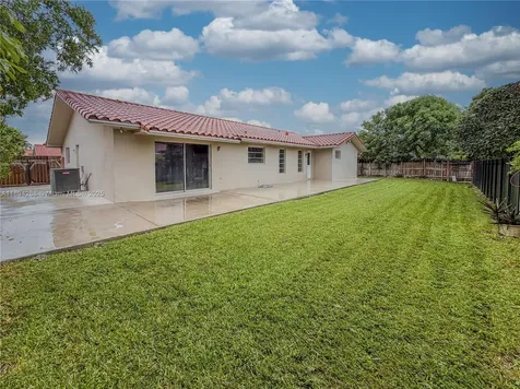 9744 SW 4th Terrace Miami FL 33174
