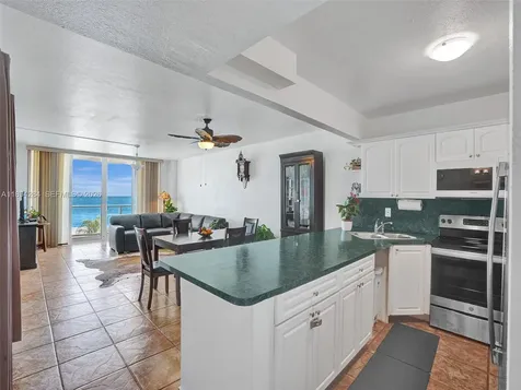 5601 Collins Avenue Miami Beach FL 33140