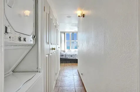 5601 Collins Avenue Miami Beach FL 33140