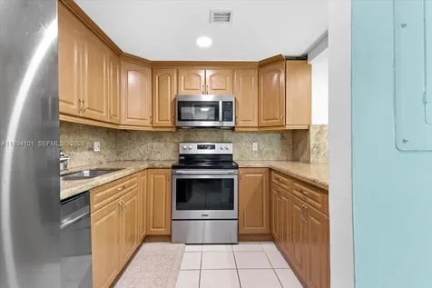 9450 Live Oak Place Davie FL 33324