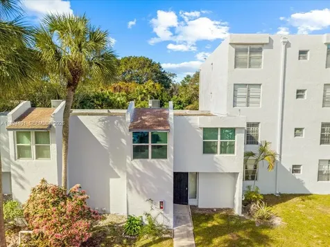 9450 Live Oak Place Davie FL 33324