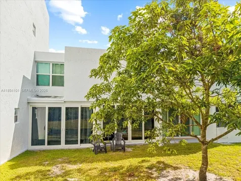 9450 Live Oak Place Davie FL 33324