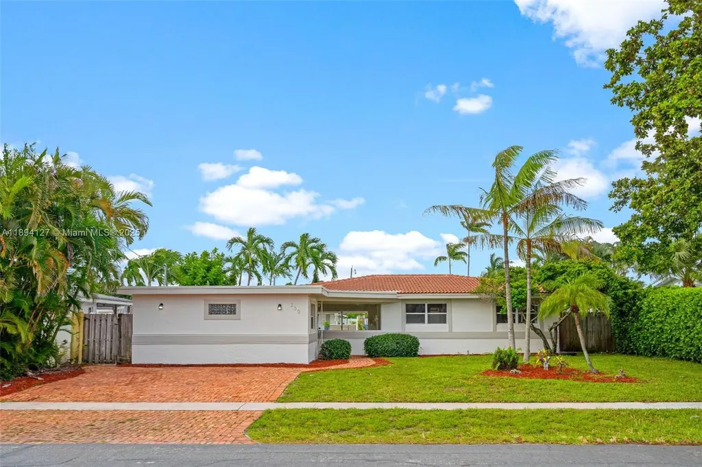230 SE 9th Street Pompano Beach FL 33060