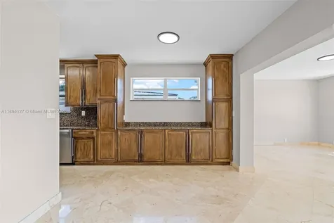 230 SE 9th Street Pompano Beach FL 33060