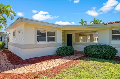 230 SE 9th Street Pompano Beach FL 33060