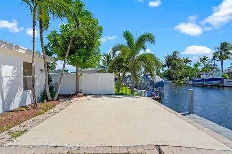 230 SE 9th Street Pompano Beach FL 33060
