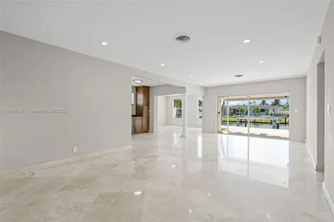 230 SE 9th Street Pompano Beach FL 33060