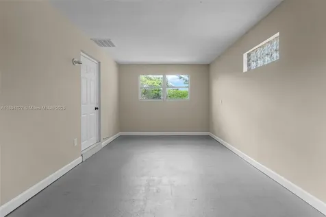 230 SE 9th Street Pompano Beach FL 33060