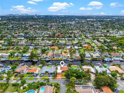 230 SE 9th Street Pompano Beach FL 33060