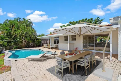 230 SE 9th Street Pompano Beach FL 33060