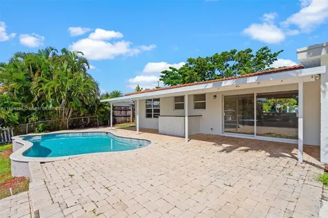 230 SE 9th Street Pompano Beach FL 33060