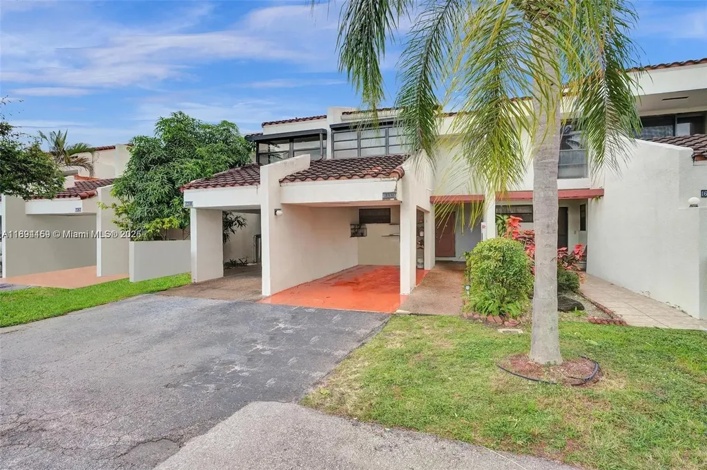 6483 Racquet Club Drive Lauderhill FL 33319