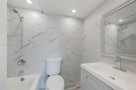 420 NW 12th Avenue Miami FL 33128