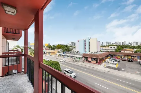 420 NW 12th Avenue Miami FL 33128
