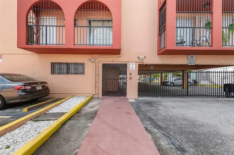 420 NW 12th Avenue Miami FL 33128