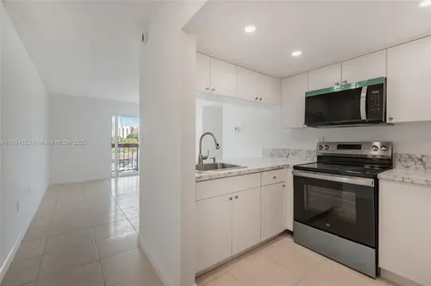 420 NW 12th Avenue Miami FL 33128