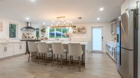 1015 NE 119th Street North Miami FL 33161