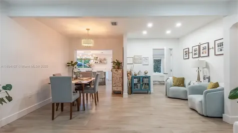 1015 NE 119th Street North Miami FL 33161