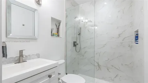 1015 NE 119th Street North Miami FL 33161